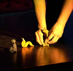 Ausschnitt aus dem gemeinsamen Auftritt von WireWagna mit der Bildhauerin Dorothee Schäfer (ZEITMAUL-Theater Bochum)